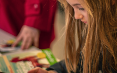 SONDO aide les élèves dys à réécouter les leçons des manuels scolaires et lire les ouvrages demandés en cours de français