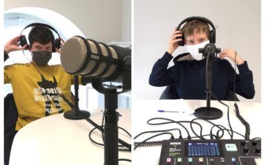 Ateliers jeunes web radio : écoutez leur émission , ils en sont très fiers !!!